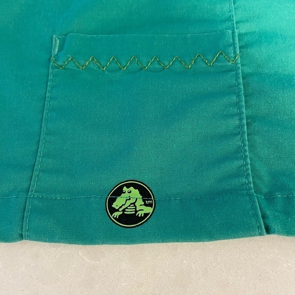2X Scrubs Size Large Crocs Medical Apparel and WhiteCross - Picture 10 of 16